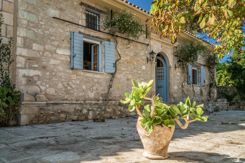 Bratis Holiday Home Kallithea  Buitenkant foto