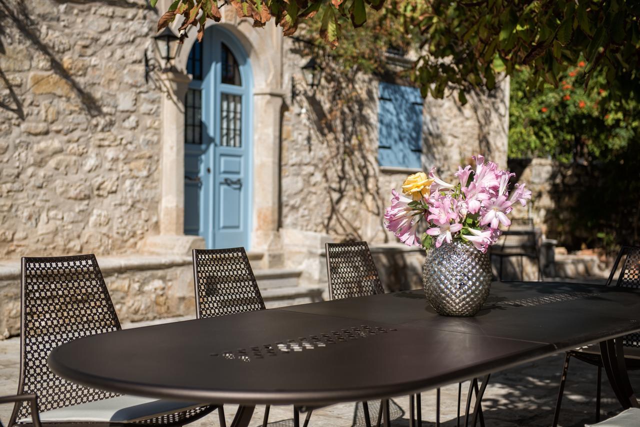 Bratis Holiday Home Kallithea  Buitenkant foto